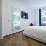In Bed Naples
