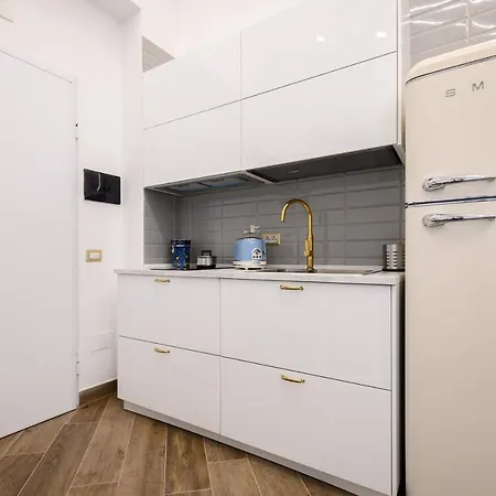 بيت للعطل In Bed نابولي