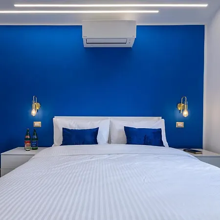 بيت للعطل In Bed *