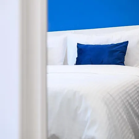 In Bed * نابولي